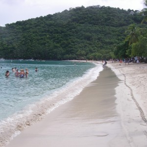 The shore along Magens Bay