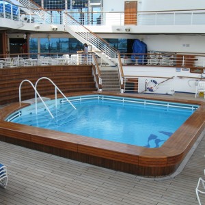 Terrace pool