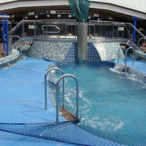 Venus Pool - Lido Deck 9 Midship