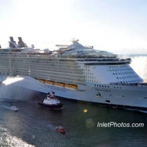 Oasis Of The Seas Arriving At Port Everglades