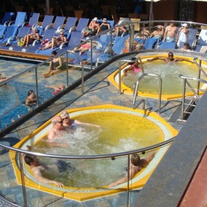 Versailles Pool hot tubs