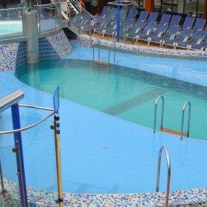 Apollo Pool arnd hot tub