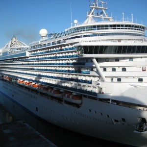 043 Caribbean Princess coming into Antigua