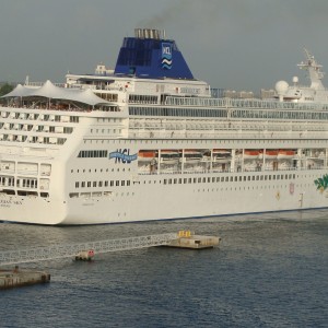 NCL Sky backs into her berth