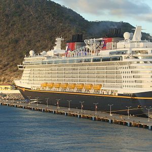 Disney Fantasy in St. Maarten