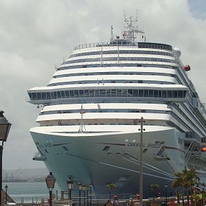 Carnival Breeze