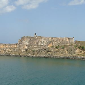 Sailing past El Morro