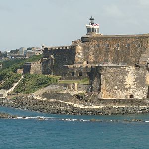 Sailing past El Morro