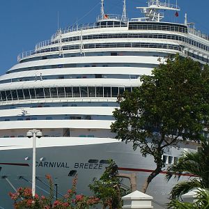 Carnival Breeze