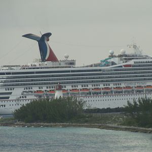 Carnival Victory leaves the harbor