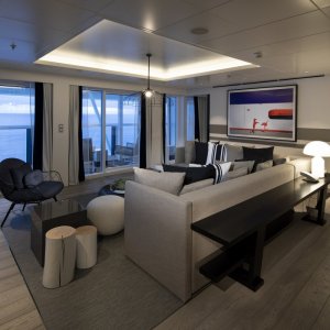 Penthouse Suite - Living Room