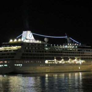 CRUISE SHIPS  (54).jpg