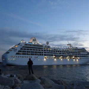 CRUISE SHIPS  (76).jpg