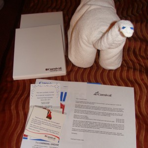 Platinum gifts & towel creature