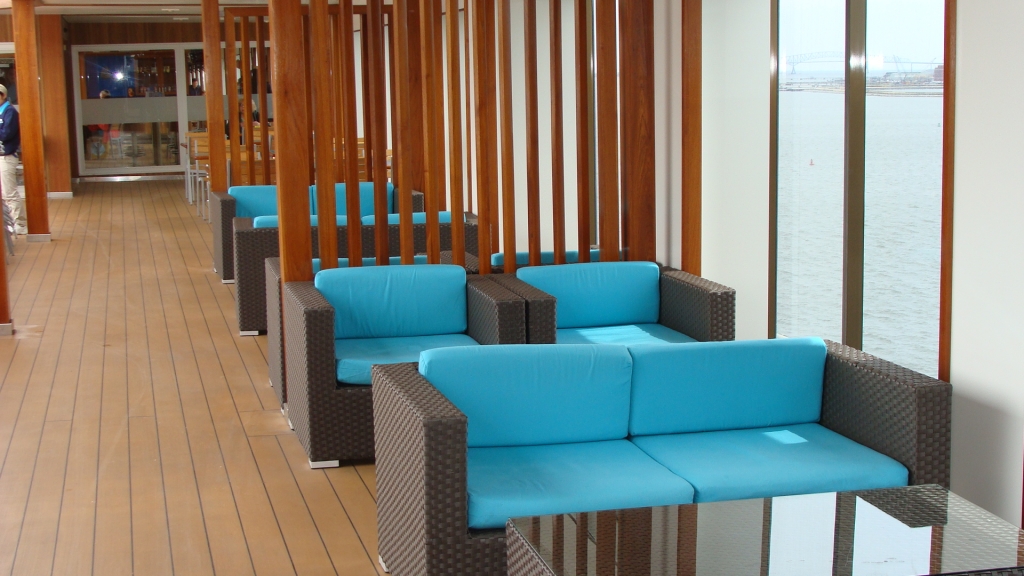 Apollo Pool area - seating