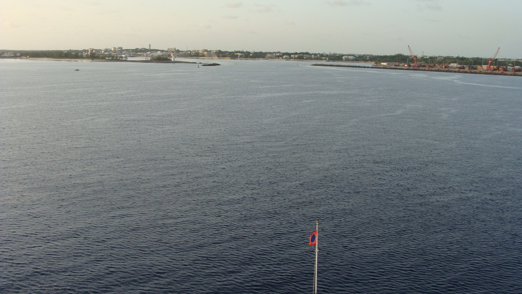 Approaching the entrance to the harbor