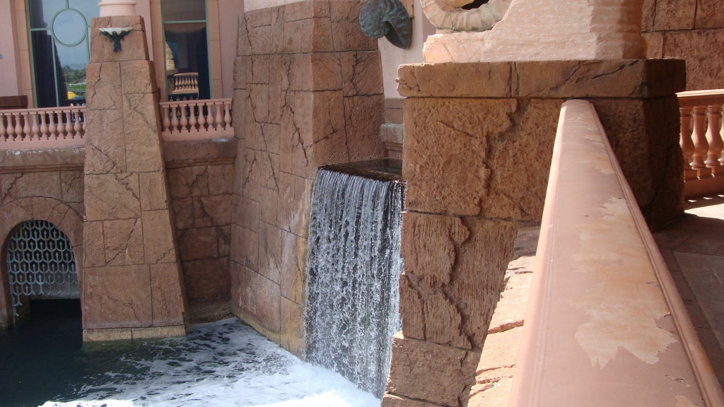 Atlantis waterfall