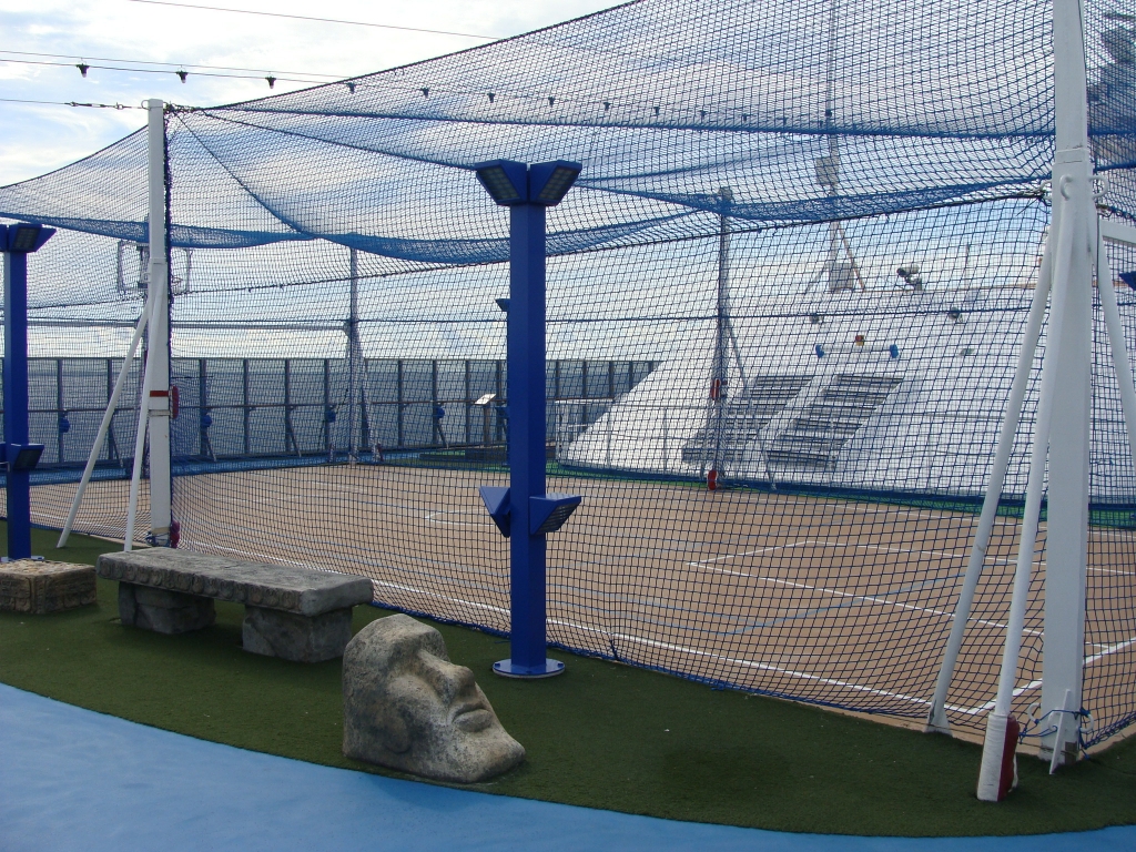 Basketball Court - Deck 11 Fwd