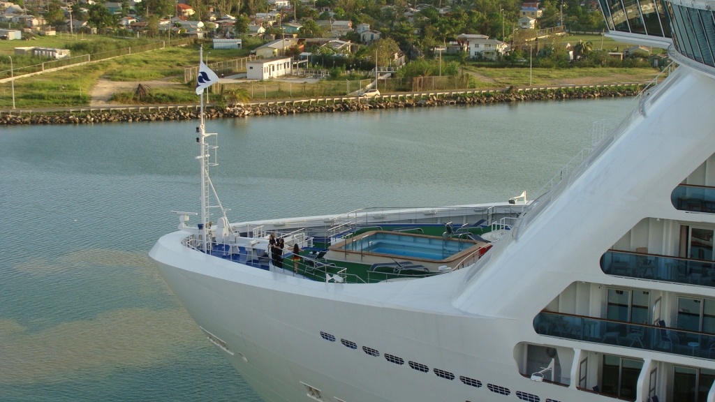 Bow of the Royal Princess