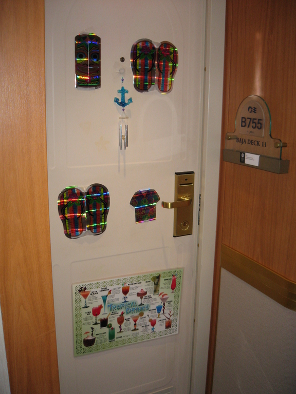 Cabin_Door_2011-03-07_001