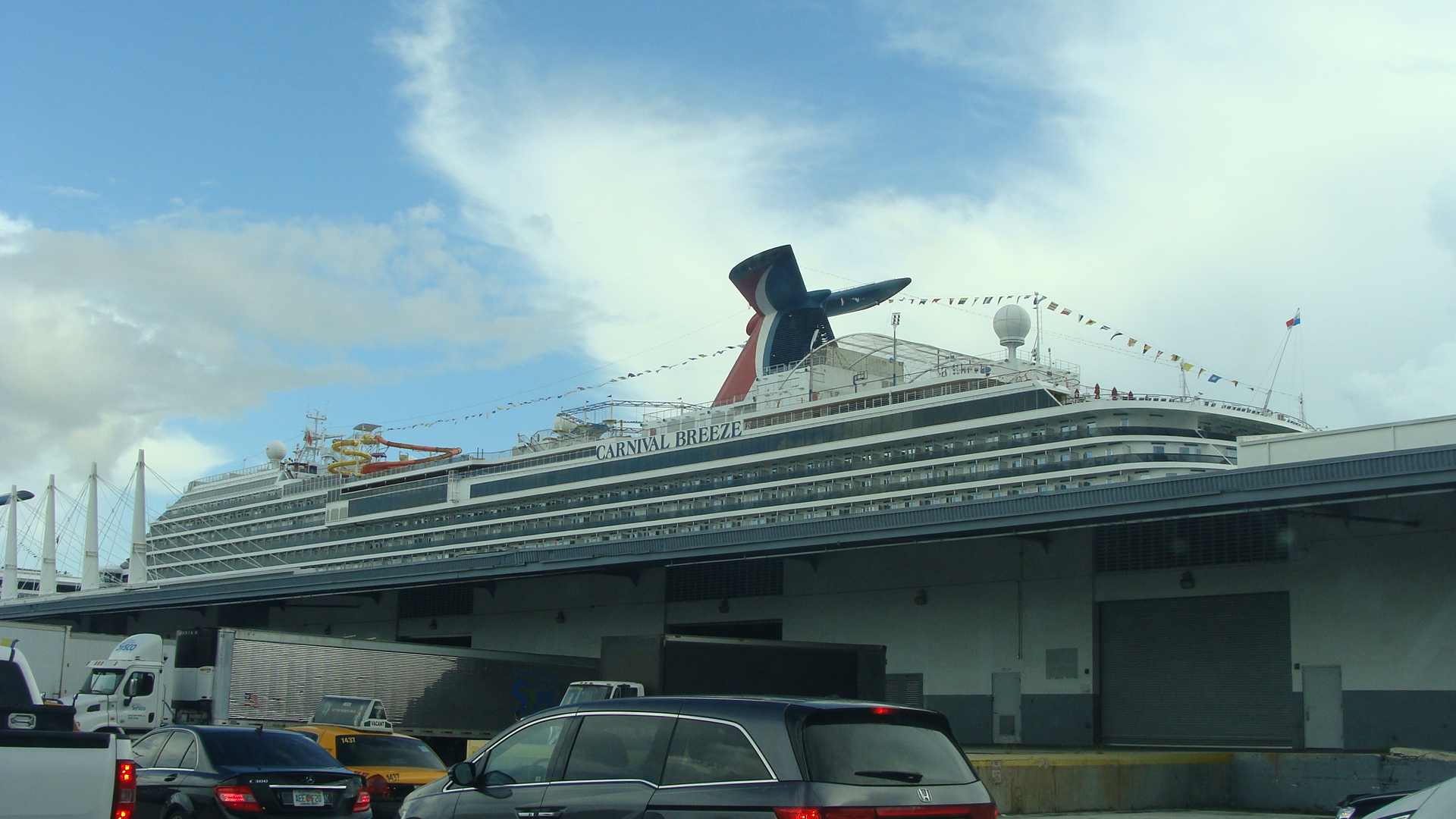 Carnival Breeze