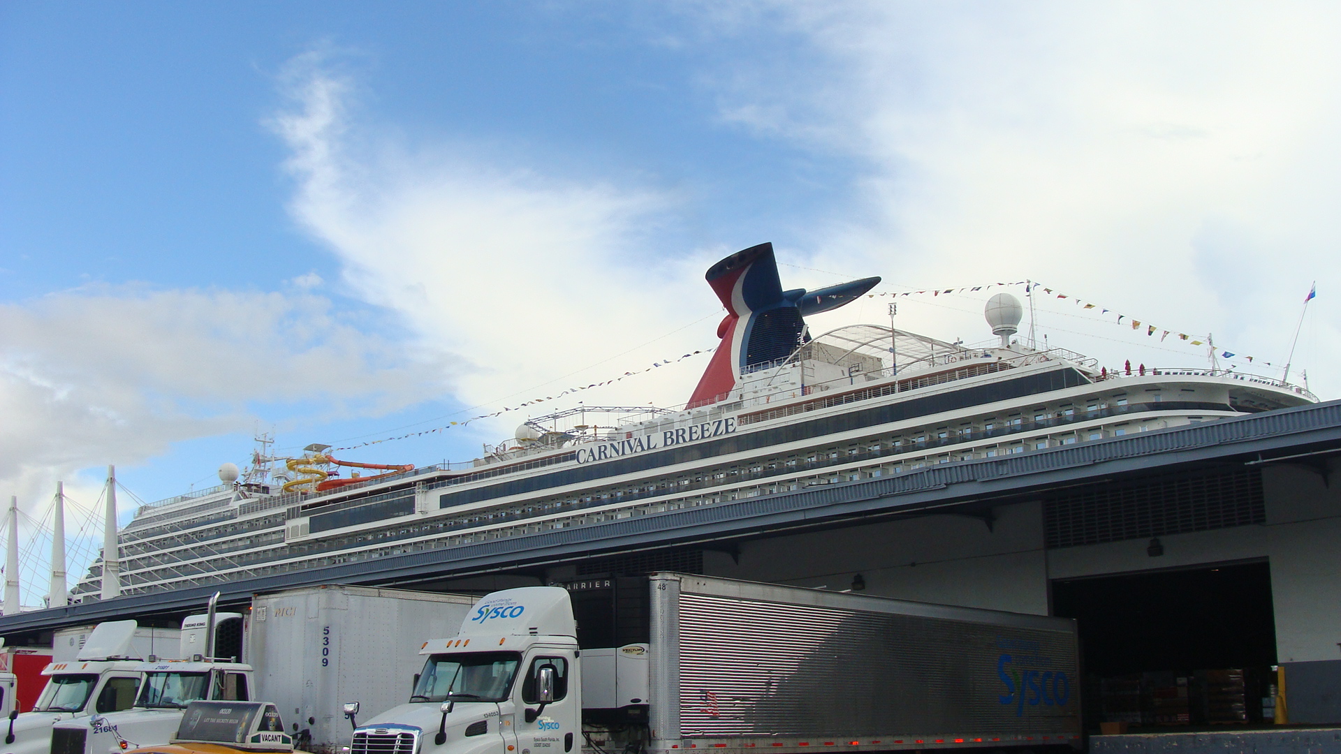 Carnival Breeze