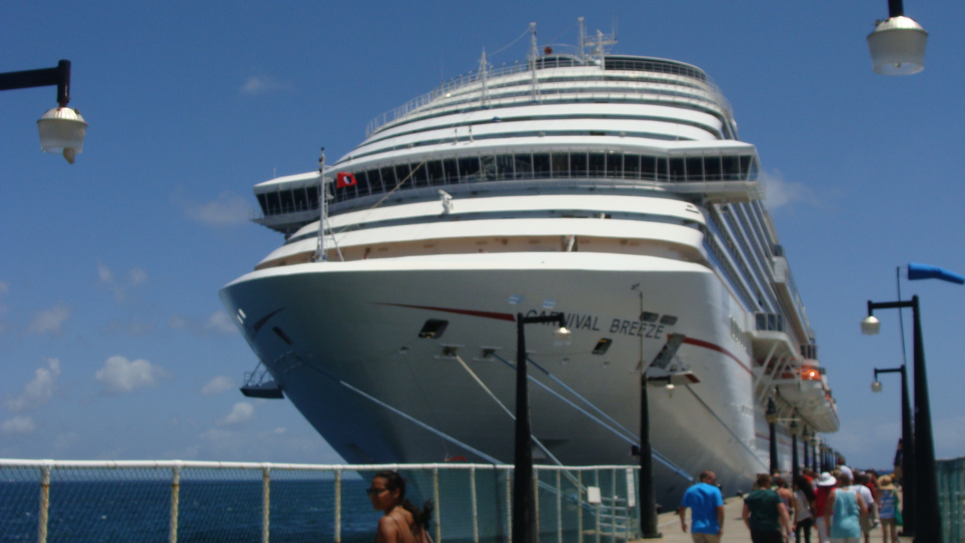 Carnival Breeze