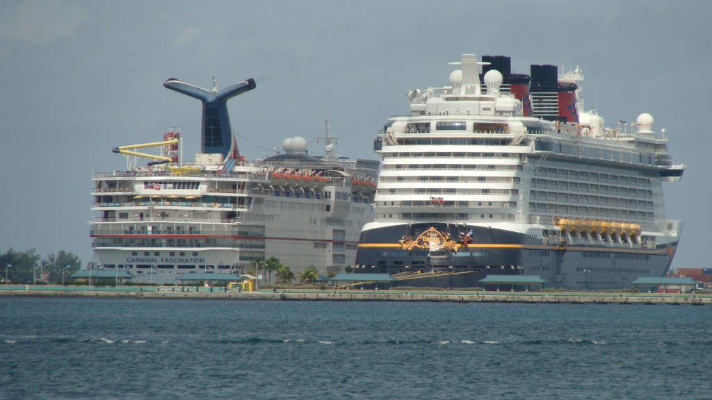 Carnival Fascination & Disney Dream in Nassau