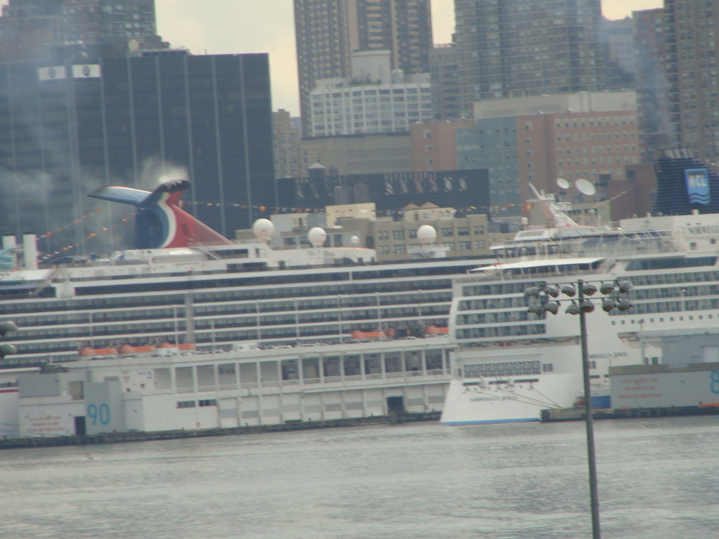 Carnival Miracle & Norwegian Jewel from across the river