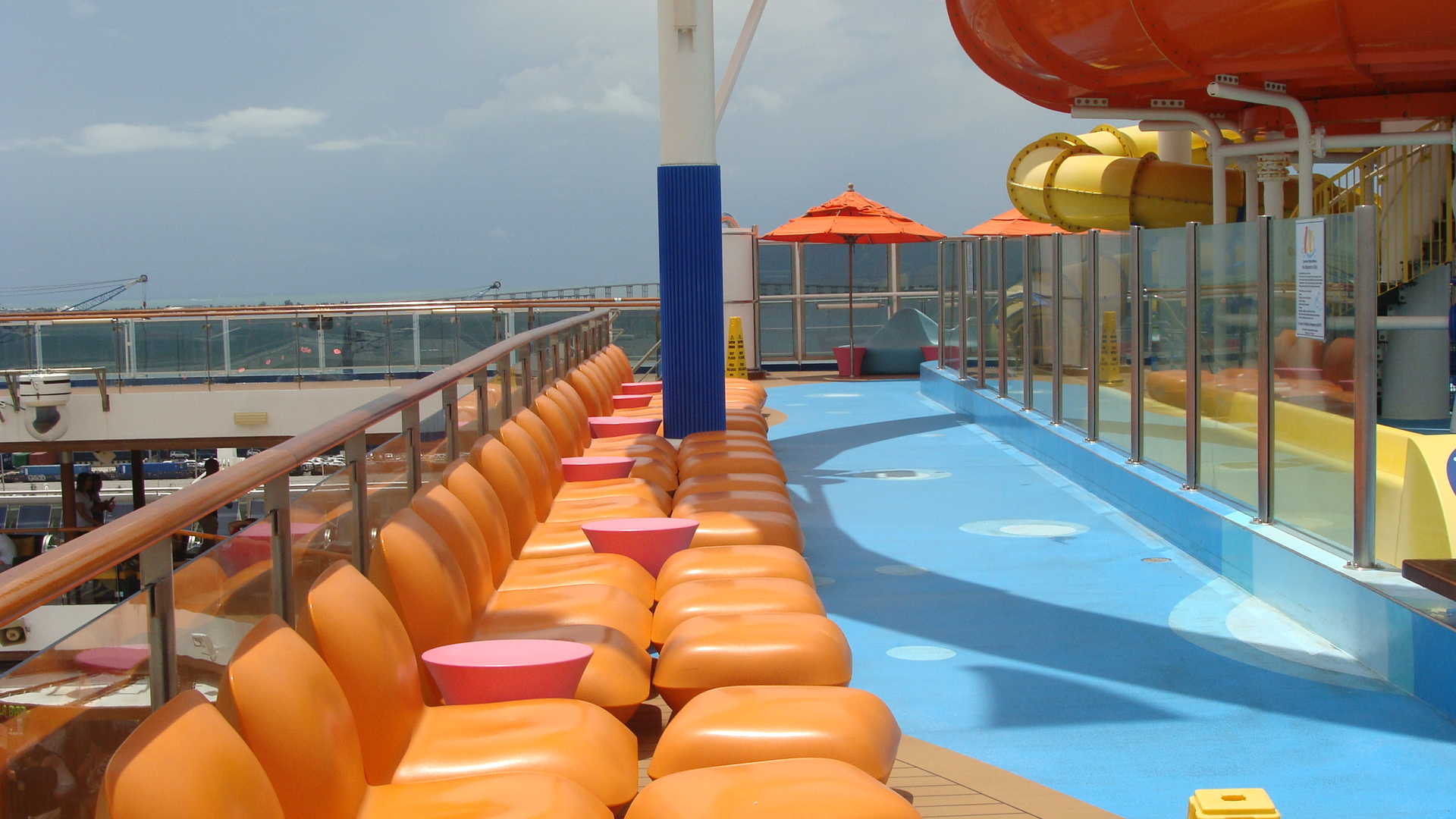 Carnival Waterworks seating