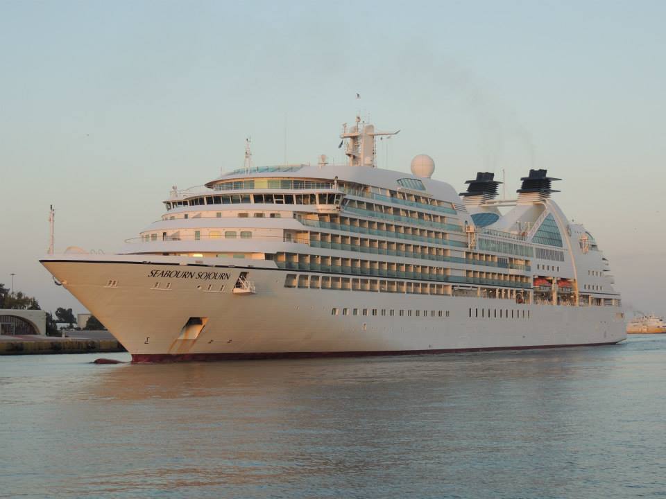 CRUISE SHIPS  (132).jpg