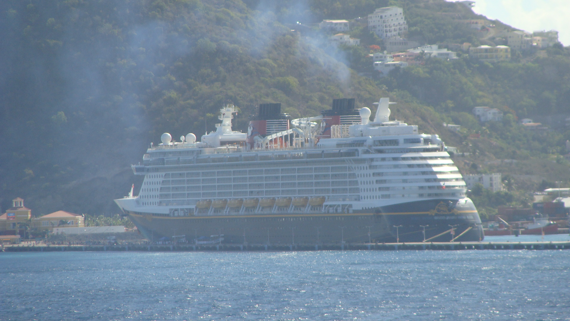 Disney Fantasy docked in Phillipsburg