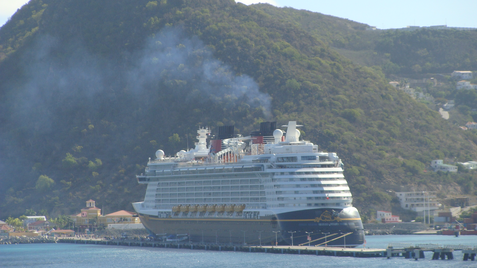 Disney Fantasy docked in Phillipsburg