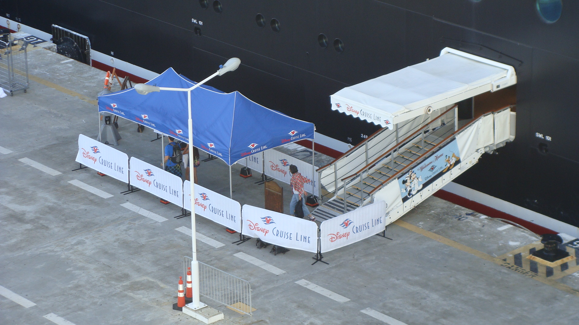 Disney Fantasy gangway