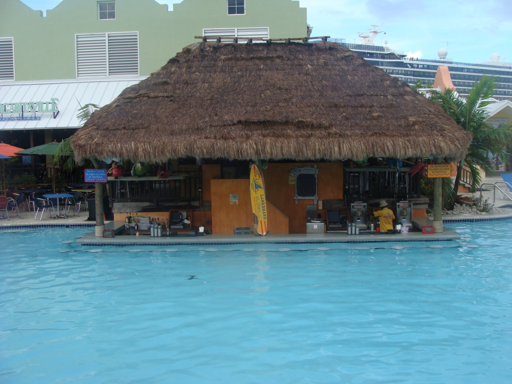 Grand Turk - Margaritaville Swim up Bar