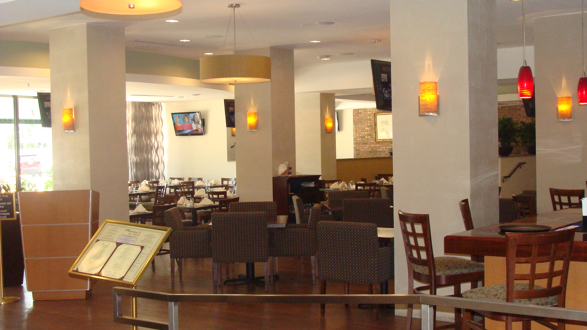 Holiday Inn Lobby Restaurant