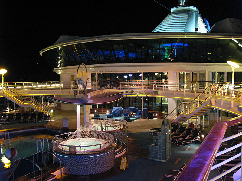 Jewel of the Seas, pool deck