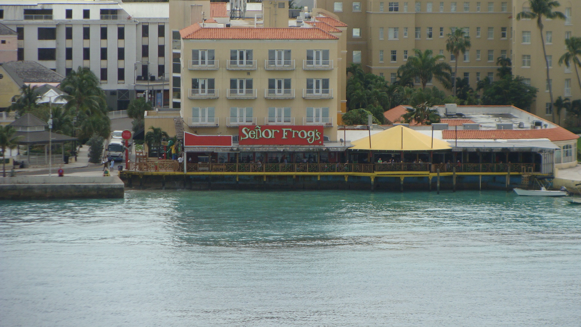 Leaving Nassau - Senor Frog's