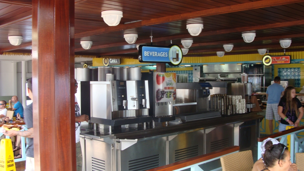 Lido beverage station