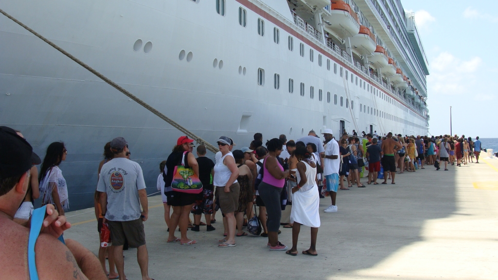 Long lines to get back on ship