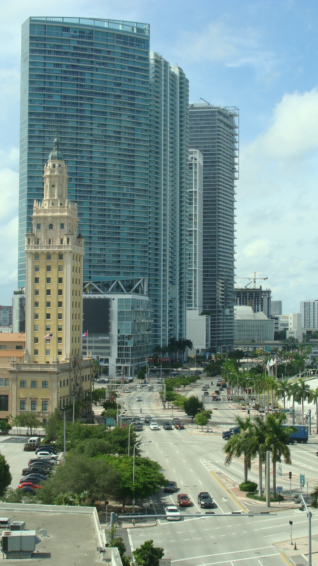 Looking north up Biscayne Blvd.