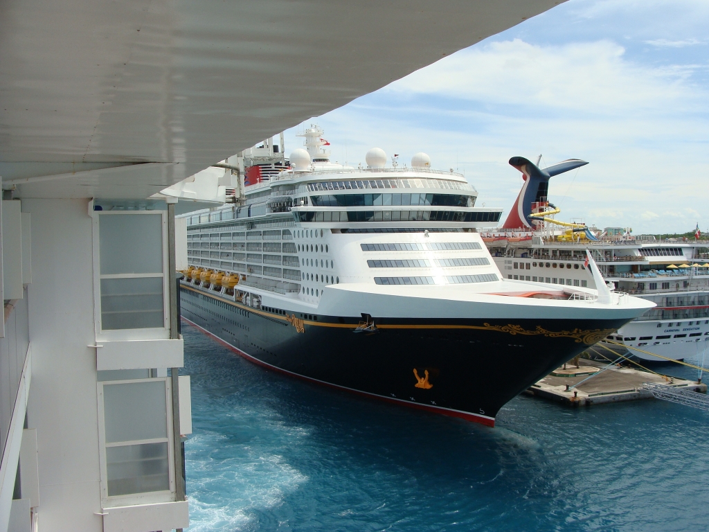 Nassau Sail Away - Disney Dream & Carnival Sensation