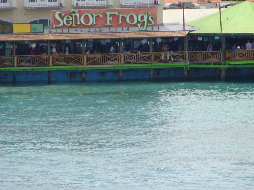 Nassau Sail Away - Senor Frogs