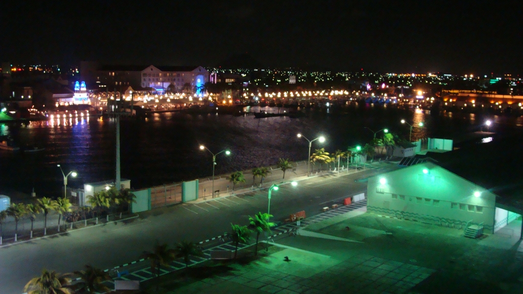 Nightime sailaway from Aruba