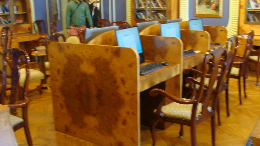 Nobel Library / Internet Caf, Deck 3 forward