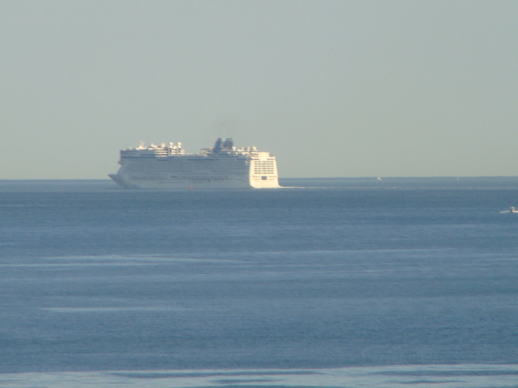 Norwegian Epic heads out to sea