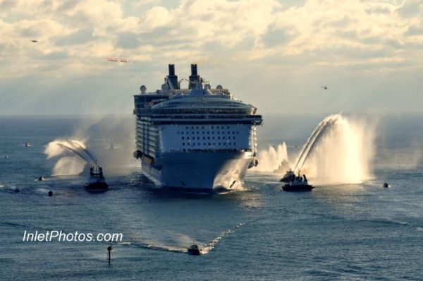 Oasis Of The Seas Arriving At Port Everglades