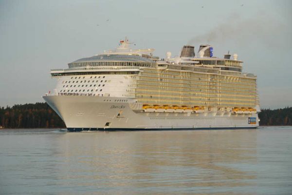 Oasis Of The Seas Heads To The Us