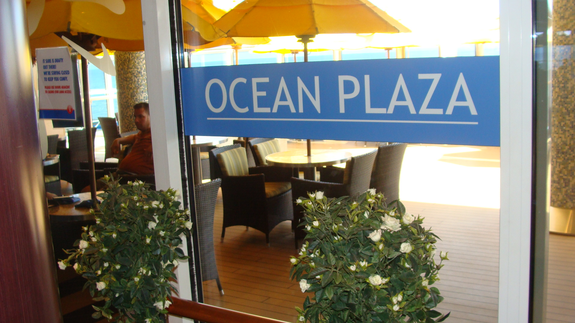 Ocean Plaza