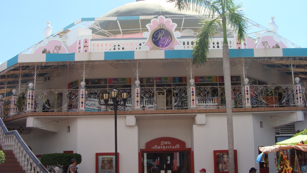 Oranjestad, Aruba shops